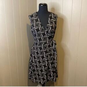 Vince Camuto Black and White Geometric Wrap Midi Dress
